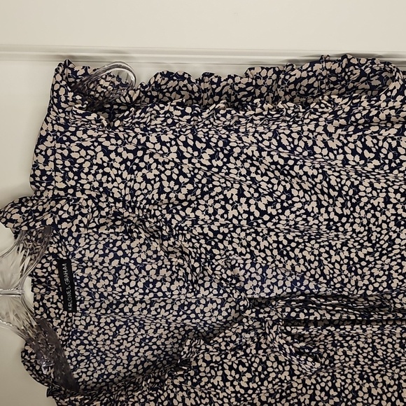 Harlowe & Graham Navy Floral Ruffle Neck Tunic Blouse Size L Boho Romantic Boho - Picture 4 of 11